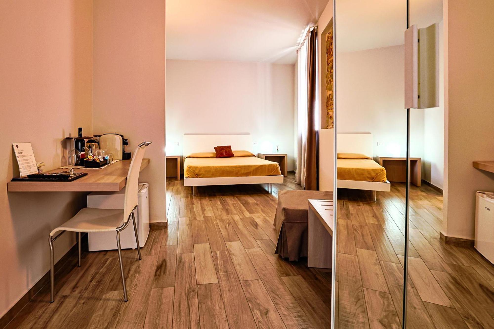 Le Suite Polistena Luaran gambar