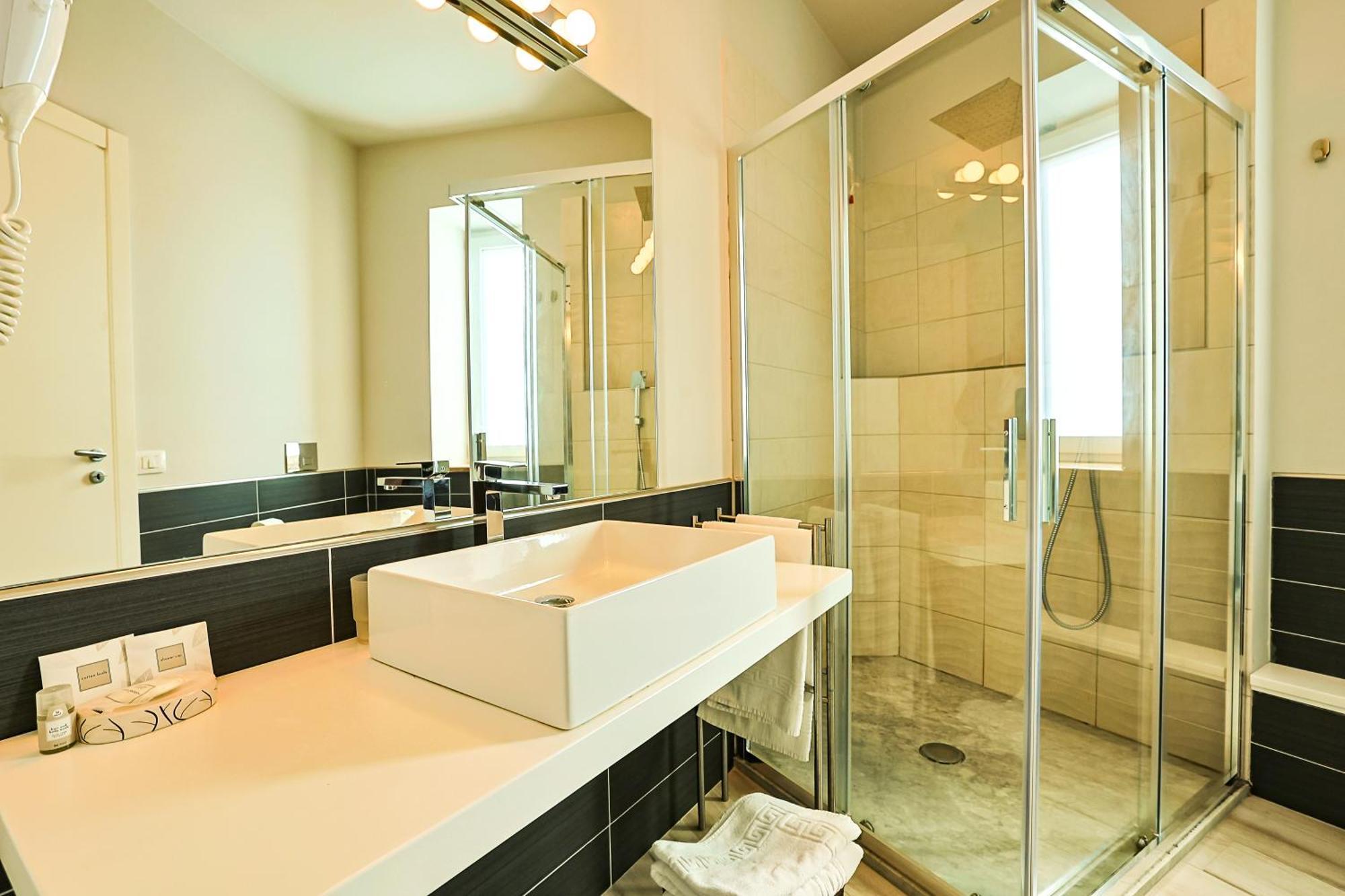 Le Suite Polistena Luaran gambar