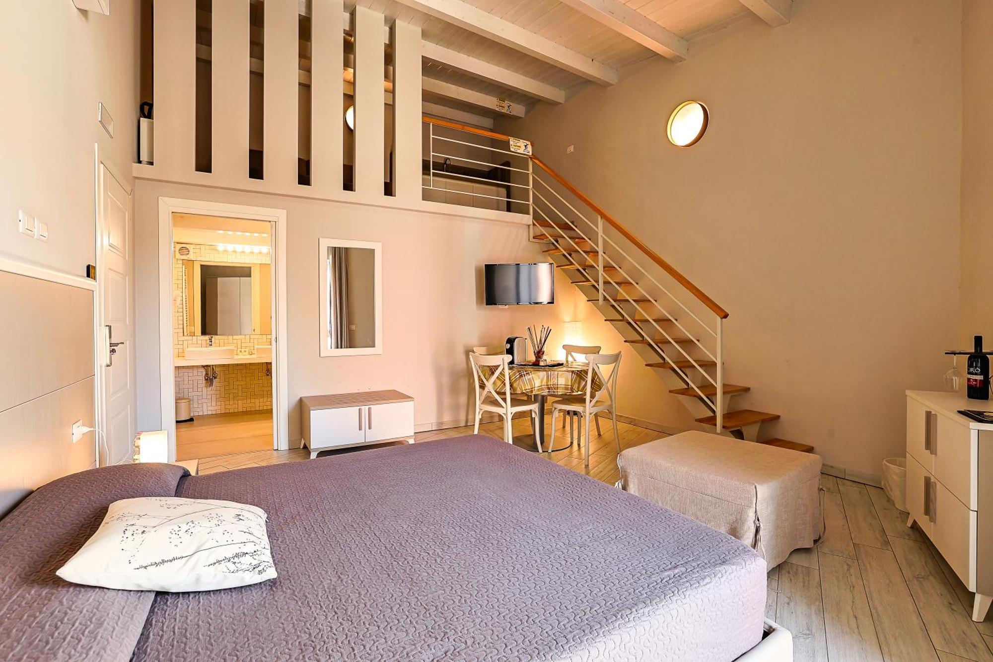 Le Suite Polistena Luaran gambar