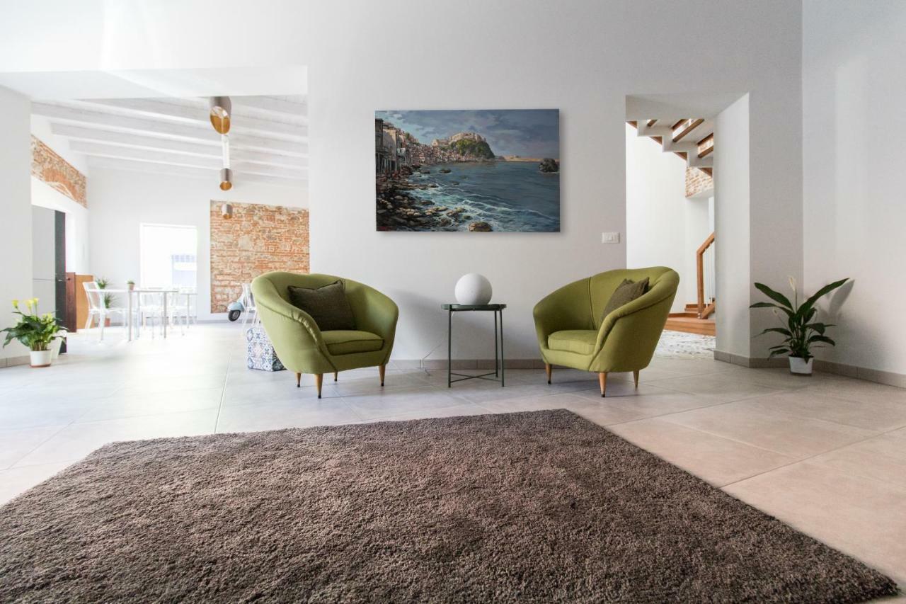 Le Suite Polistena Luaran gambar
